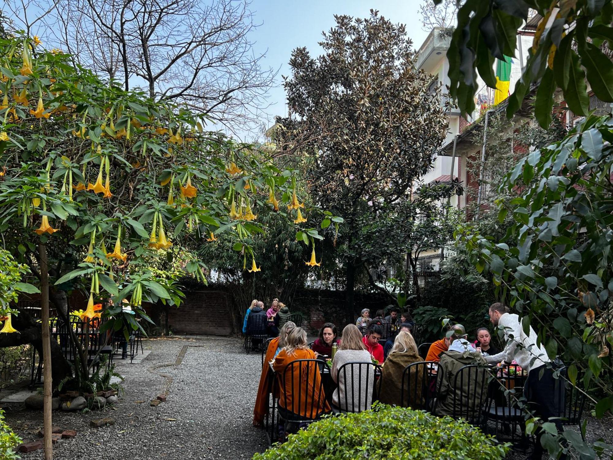 Hotel Cloud 9 Garden Kathmandu Exterior foto